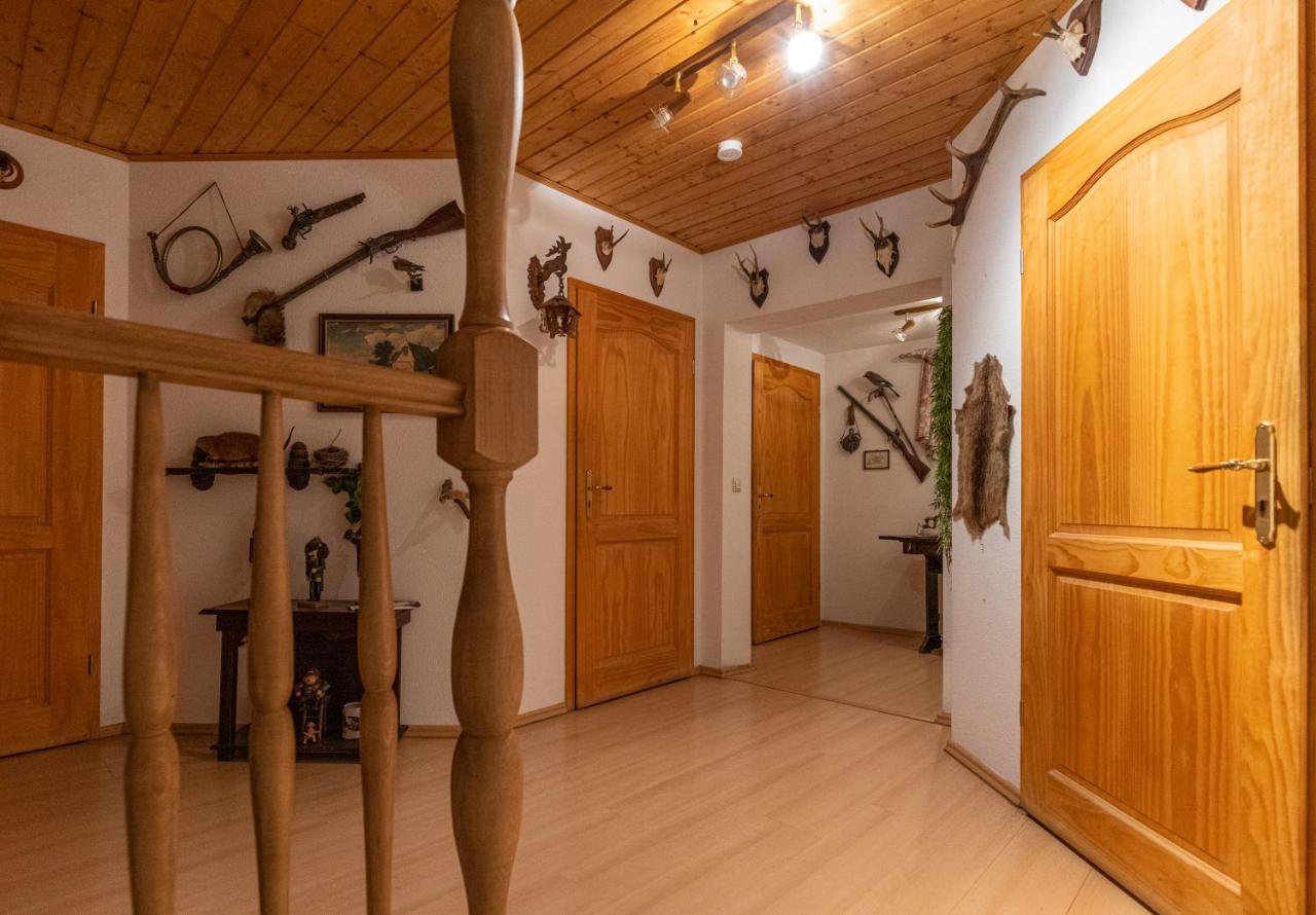 Pension Und Gaststaette Zur Knappenschaenke Thermalbad Wiesenbad Luaran gambar