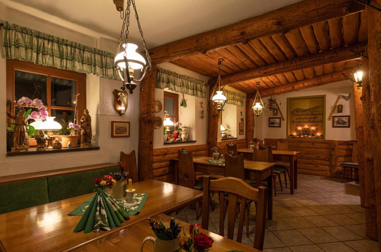 Pension Und Gaststaette Zur Knappenschaenke Thermalbad Wiesenbad Luaran gambar