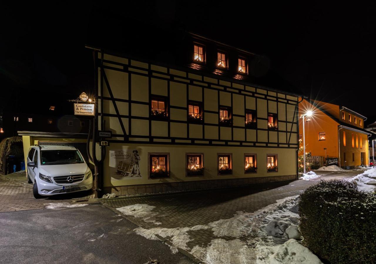 Pension Und Gaststaette Zur Knappenschaenke Thermalbad Wiesenbad Luaran gambar